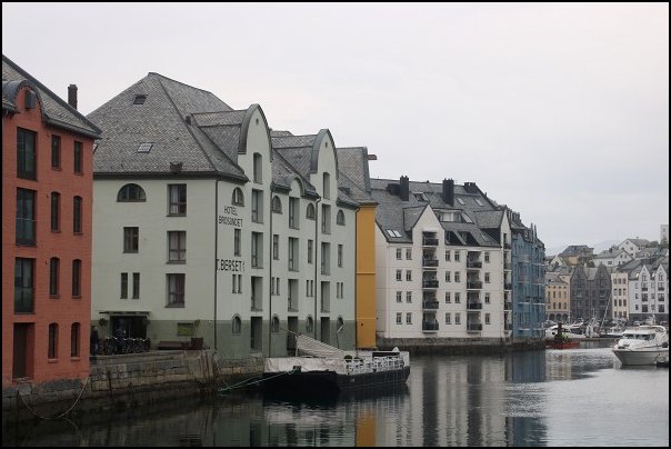 Alesund19009.jpg