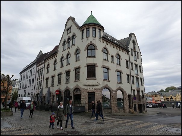 Alesund19040.jpg