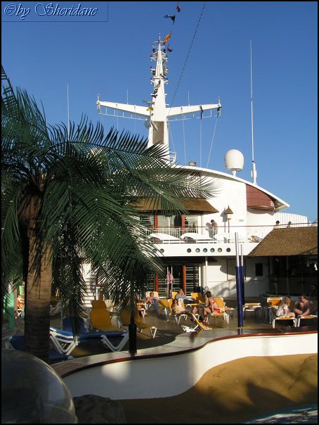 AIDAaura007.jpg