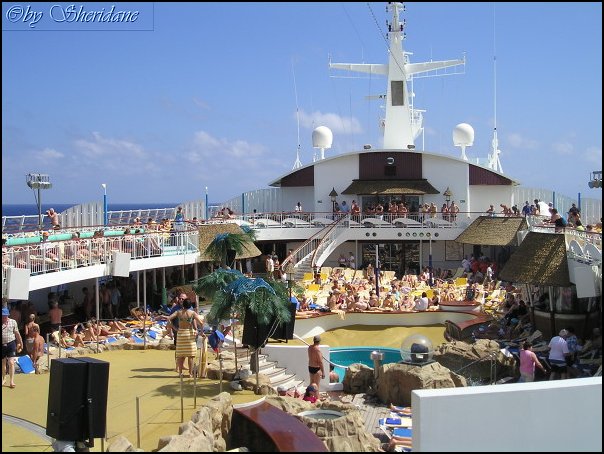 AIDAaura018.jpg