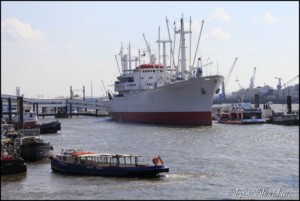 Hamburg40_2012.jpg