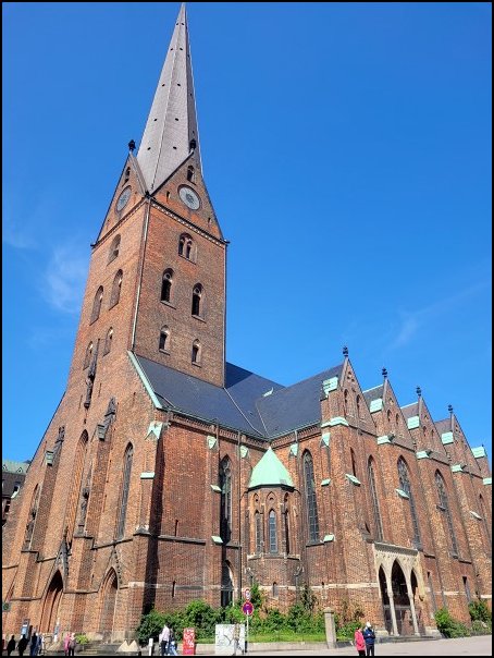 Hamburg23015.jpg