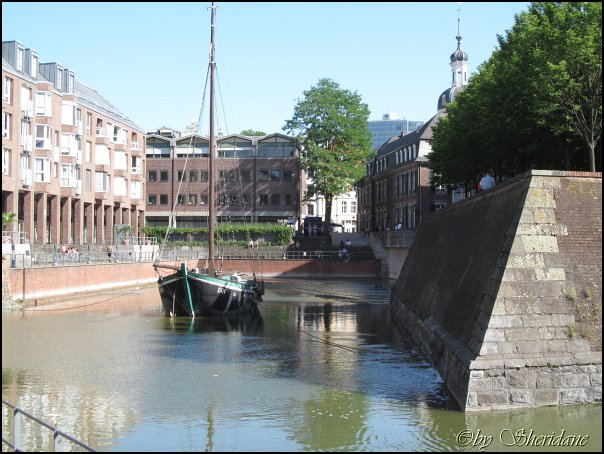 Duesseldorf12012.jpg