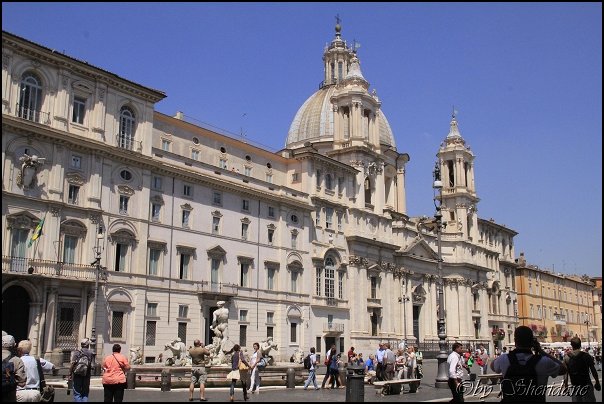 Rom14015.jpg