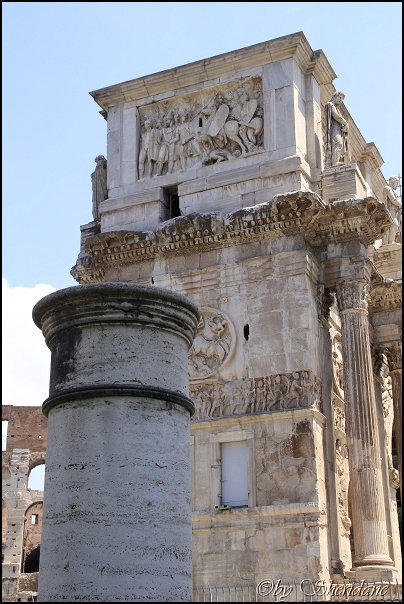 Rom14035.jpg