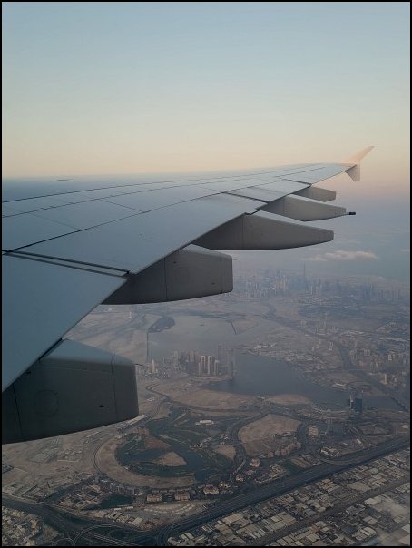 Dubai23001.jpg