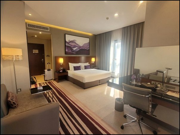 Dubai23003.jpg