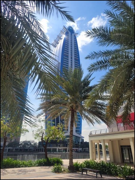 Dubai23006.jpg