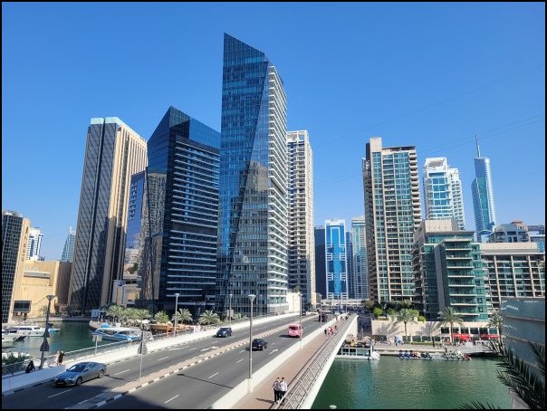 Dubai23068.jpg