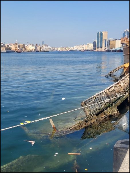 Dubai23220.jpg