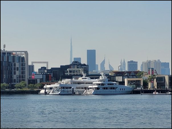Dubai23223.jpg
