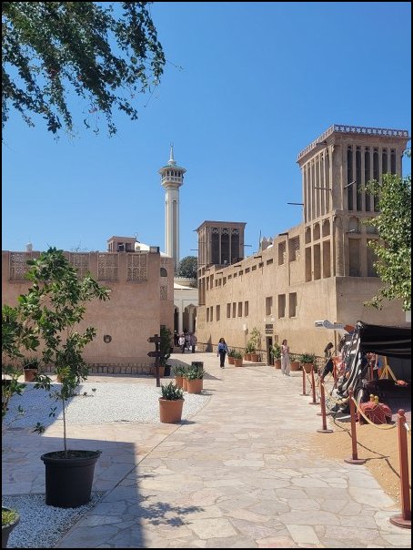 Dubai23252.jpg