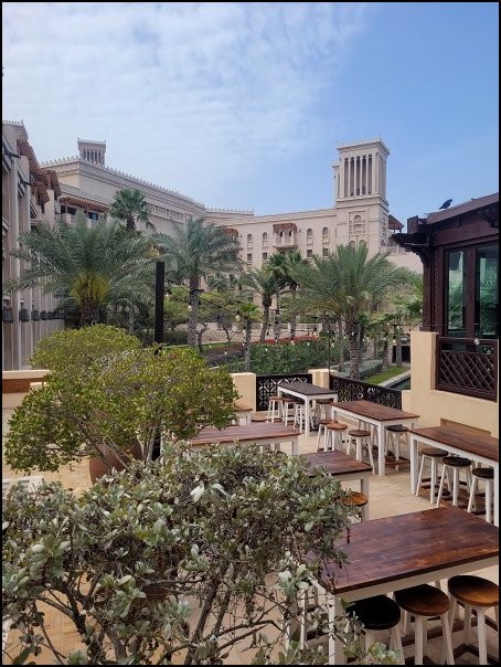 Dubai23300.jpg