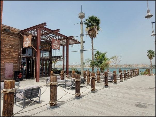 Dubai23318.jpg