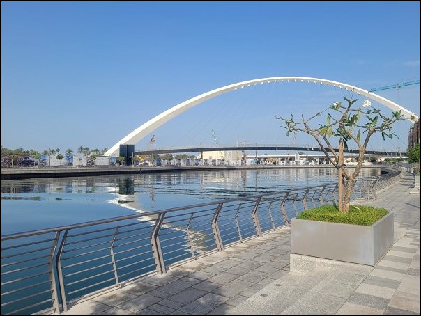 Dubai23377.jpg